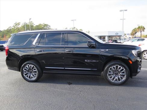Used 2024 GMC Yukon Denali Ultimate image 2