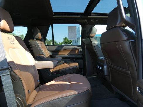 Certified 2024 Ford Expedition King Ranch AWD/4WD image 15