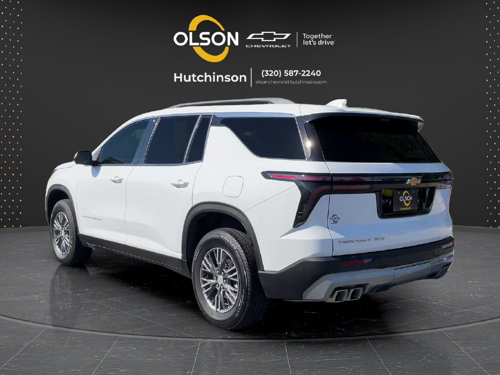 Certified 2026 Chevrolet Traverse LT w/ Driver Confidence Package AWD/4WD image 3