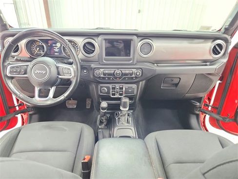Used 2021 Jeep Wrangler Unlimited Sahara image 22