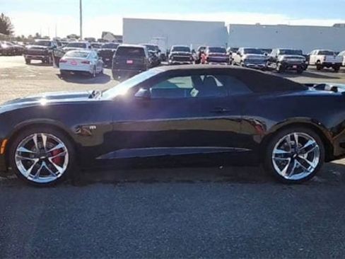 Certified 2020 Chevrolet Camaro LT w/ RS Package image 5