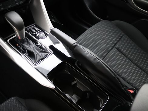 New 2026 Mitsubishi Eclipse Cross LE image 23