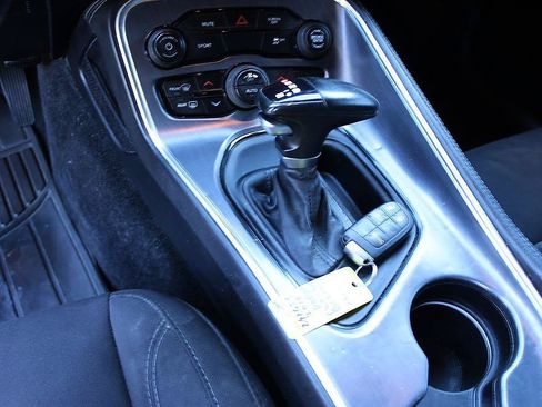 Used 2018 Dodge Challenger SXT RWD image 12