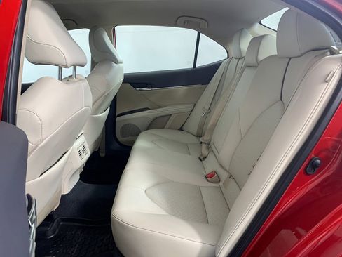 Used 2023 Toyota Camry XLE image 31