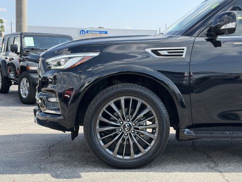 Used 2023 INFINITI QX80 Premium Select w/ Cargo Package AWD/4WD image 10