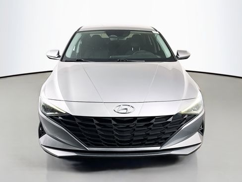 Used 2021 Hyundai Elantra SEL FWD image 2