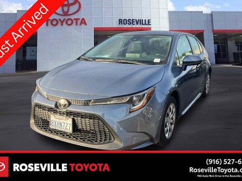 Used 2021 Toyota Corolla LE image 1
