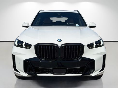 New 2026 BMW X5 xDrive40i w/ M Sport Package AWD/4WD image 8