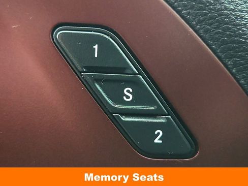 Used 2020 Chrysler Pacifica Limited FWD image 22