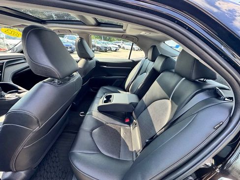Used 2023 Toyota Camry XSE FWD image 22