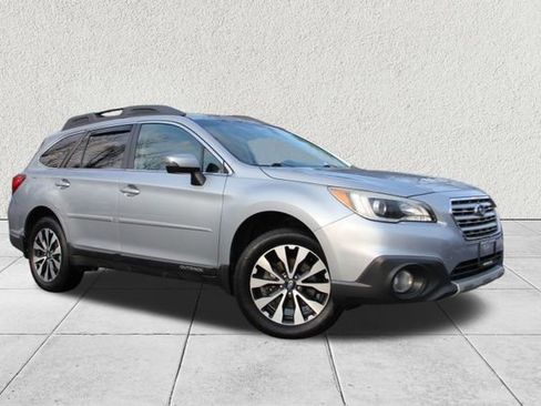 Used 2016 Subaru Outback 2.5i Limited image 3