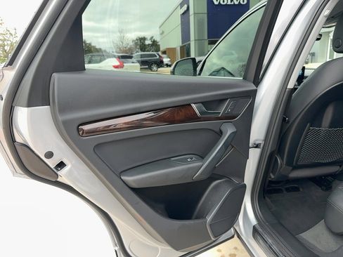 Used 2019 Audi Q5 2.0T Premium image 14