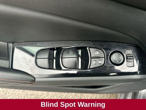 Used 2024 Nissan Altima 2.0 SR image 15