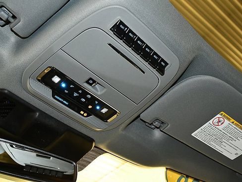 New 2026 Ford F350 Lariat w/ Tremor Off-Road Package AWD/4WD image 27