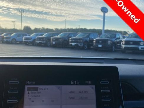 Used 2024 Toyota Camry SE image 26