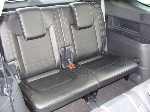 Used 2022 Volkswagen Atlas SE w/ Black Wheel Package image 10