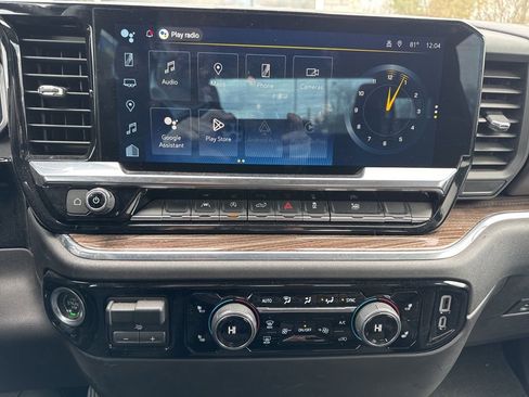 Used 2023 Chevrolet Silverado 1500 LT image 1