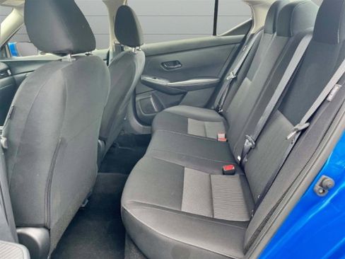 Used 2025 Nissan Sentra SV FWD image 17
