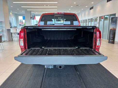 Used 2016 Nissan Frontier SV AWD/4WD image 9