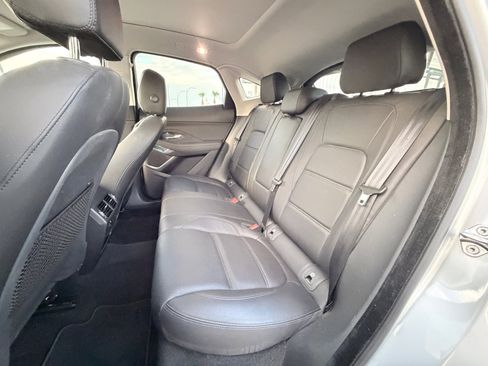 Used 2018 Jaguar E-PACE S image 9
