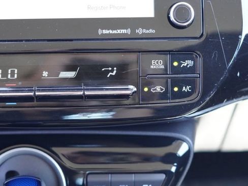 Certified 2022 Toyota Prius Prime LE FWD image 28
