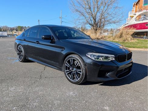 Used 2018 BMW M5 w/ Executive Package image 3