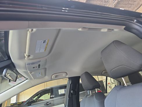 Used 2022 Toyota Corolla L FWD image 29