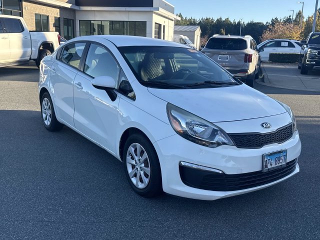 Used 2017 Kia Rio LX w/ Power Package FWD image 3