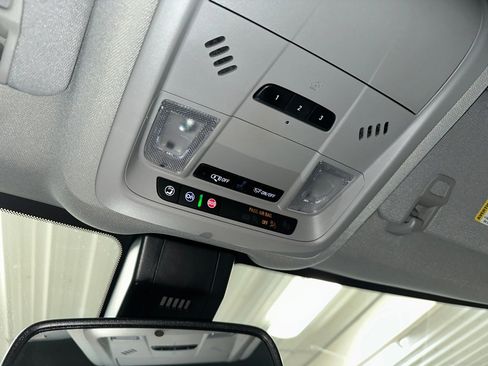 Certified 2023 Chevrolet Equinox Premier image 18