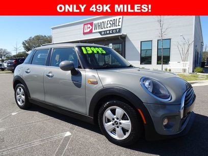 Used 2019 MINI Cooper 4-Door Hardtop w/ Signature Upholstery Package