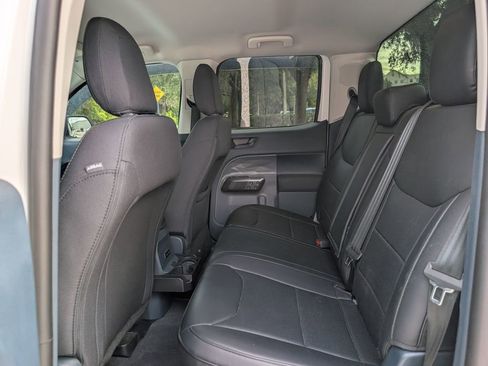 Used 2025 Ford Maverick XL FWD image 17