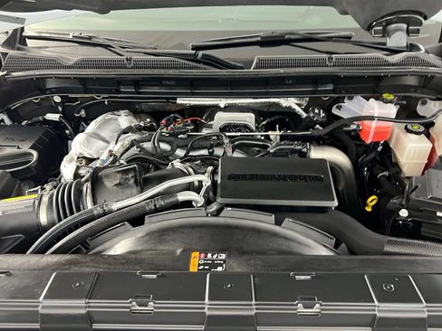 Used 2025 GMC Sierra 2500 AT4 image 38