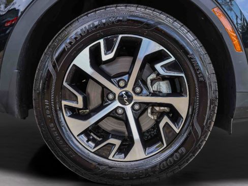 Certified 2023 Kia Sportage EX AWD/4WD image 29