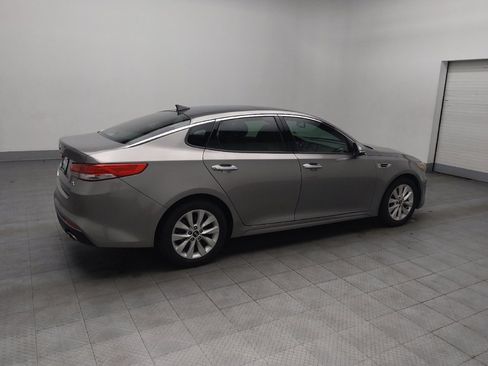 Used 2018 Kia Optima EX w/ Premium Package image 10