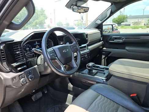 Used 2023 Chevrolet Silverado 1500 ZR2 w/ Technology Package AWD/4WD image 10