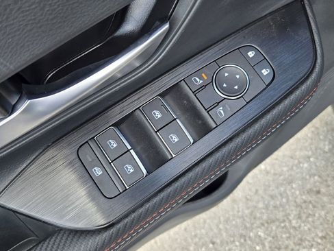 New 2026 Nissan Kicks SR FWD image 17
