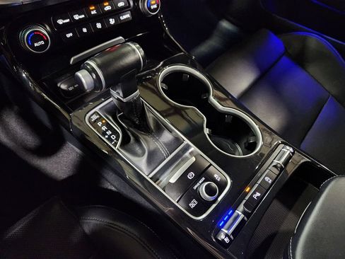 Used 2019 Kia Stinger Premium RWD image 38