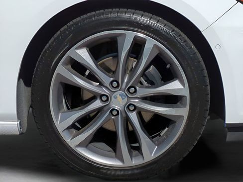 Used 2022 Chevrolet Malibu Premier image 11