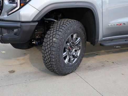 New 2025 GMC Sierra 1500 AT4X image 45