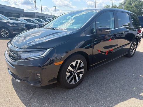 Used 2025 Honda Odyssey EX-L image 1