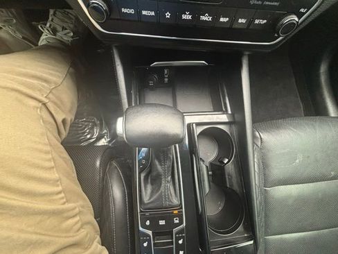 Used 2019 Kia Cadenza Limited image 38