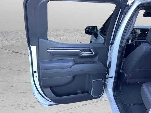 Used 2025 GMC Sierra 1500 SLT image 30