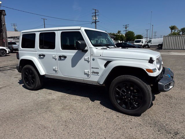 Used 2024 Jeep Wrangler Unlimited Sahara AWD/4WD image 4