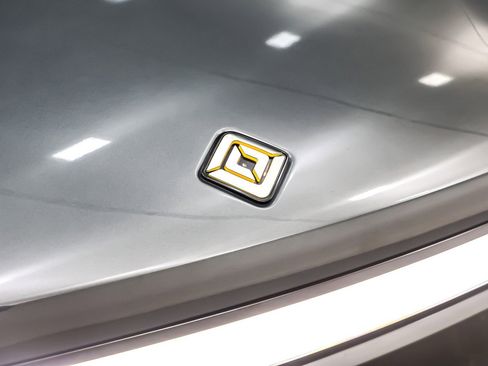 Used 2023 Rivian R1S Adventure image 12