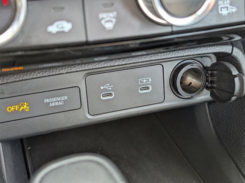 Certified 2025 Honda Civic Sport image 19