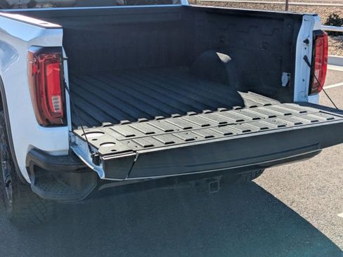 Used 2024 GMC Sierra 1500 AT4X image 7
