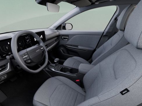 New 2025 Kia K4 EX image 17