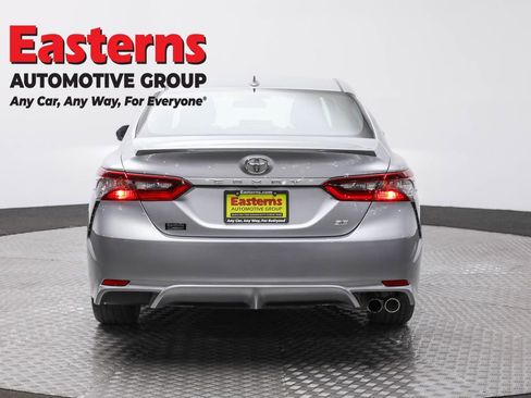 Used 2024 Toyota Camry SE FWD image 6