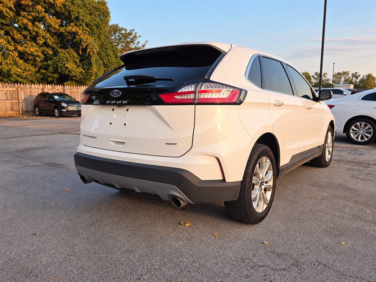 Used 2022 Ford Edge Titanium w/ Cargo Accessory Package AWD/4WD image 4