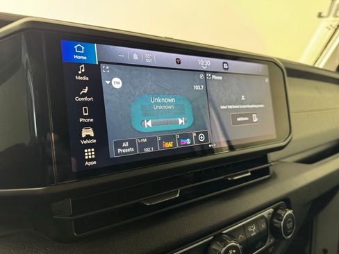 Used 2025 Jeep Gladiator Sport AWD/4WD image 18